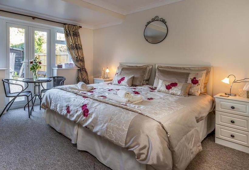 Bed and Breakfast Wimborne Lodge 2