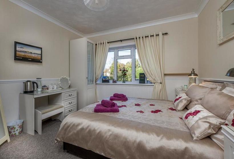 Bed and Breakfast Wimborne Lodge 4