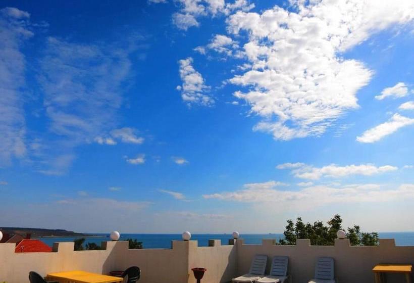 Hotel U Morya On Primorskaya