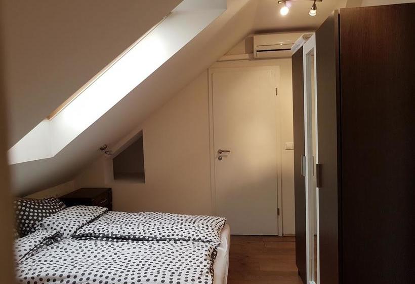 Bed and Breakfast Tulipán Szálló 13