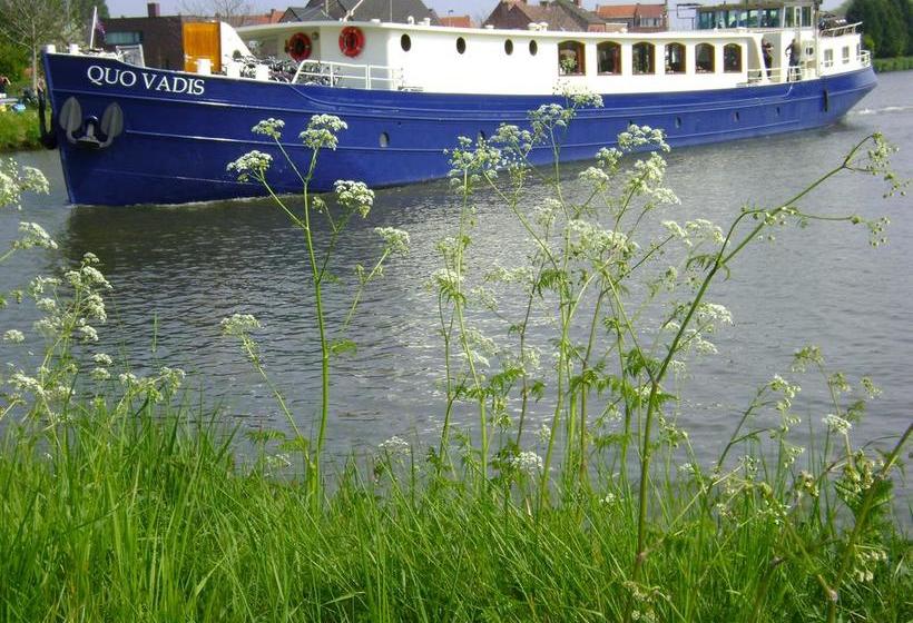 Bed and Breakfast Boat Quo Vadis 11