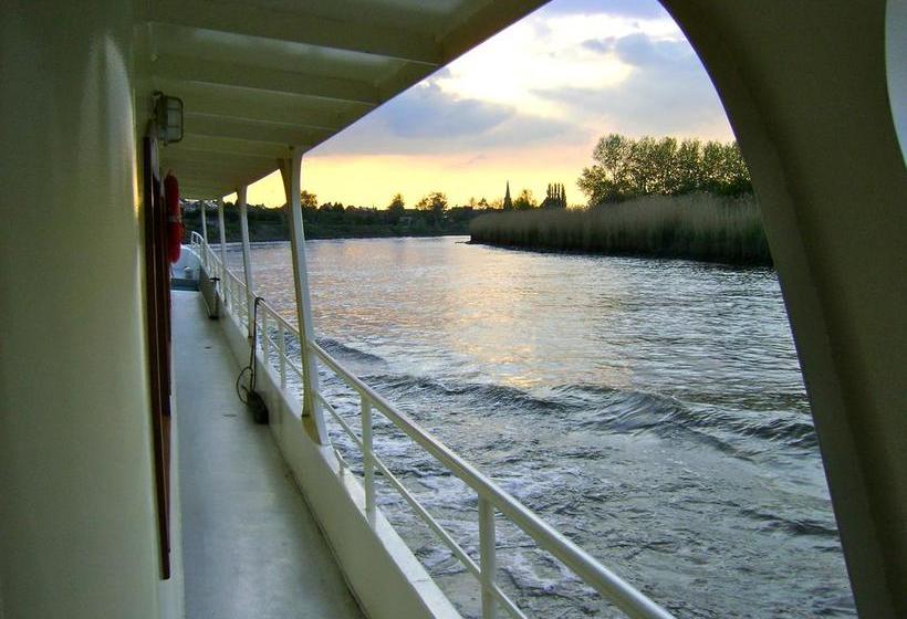 Bed and Breakfast Boat Quo Vadis 12