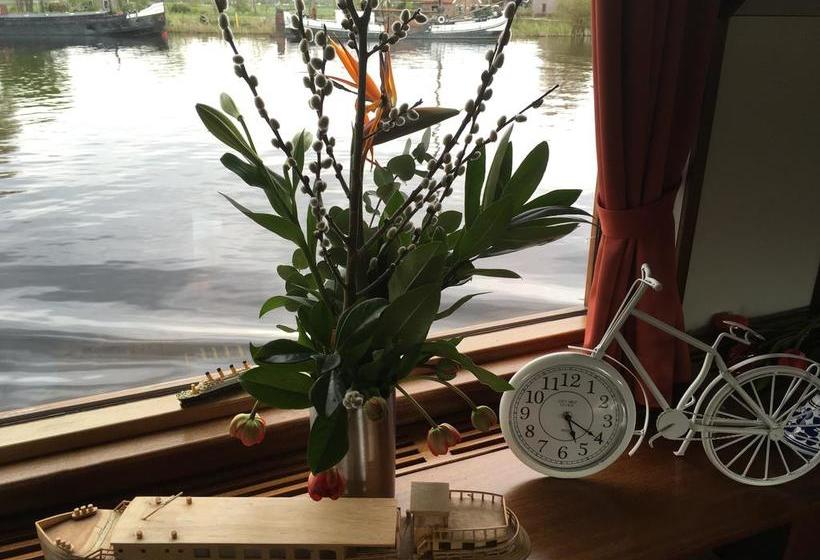 Bed and Breakfast Boat Quo Vadis 3