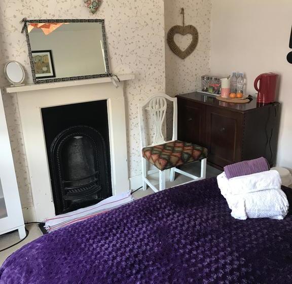 Bed and Breakfast Thaw 13