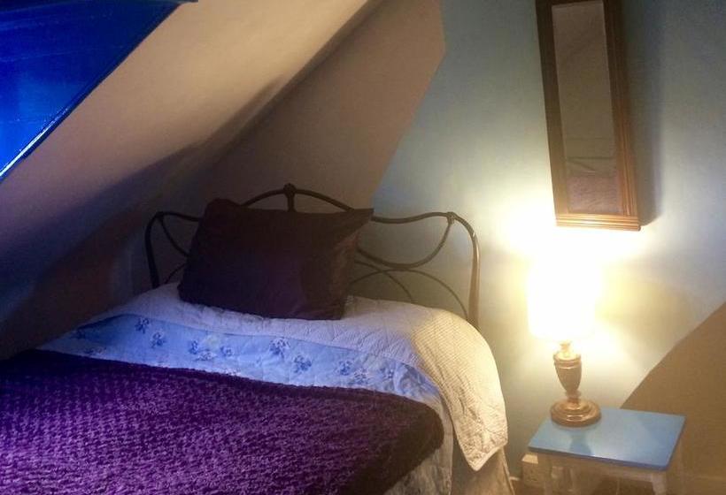 Bed and Breakfast Thaw 5