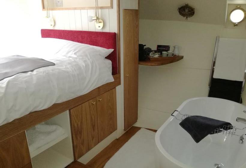 Hotel Barge Waternimf 11