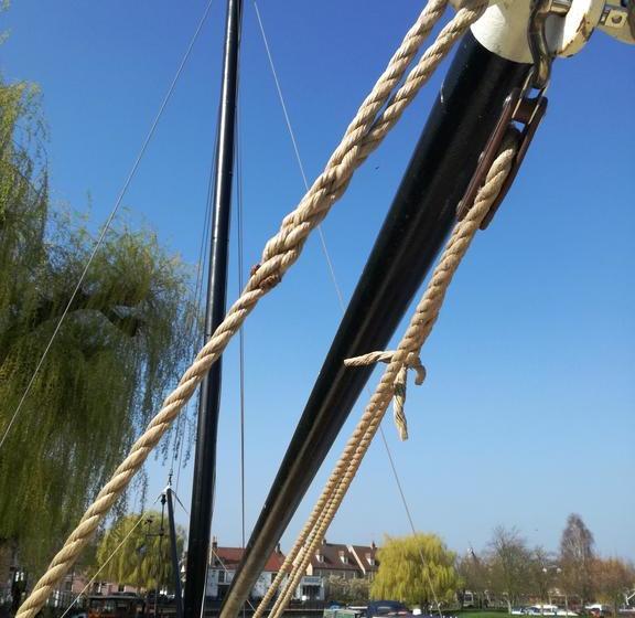 Hotel Barge Waternimf 18