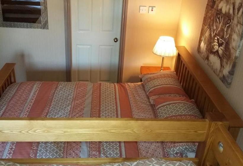 Family Room Bed & Breakfast 11