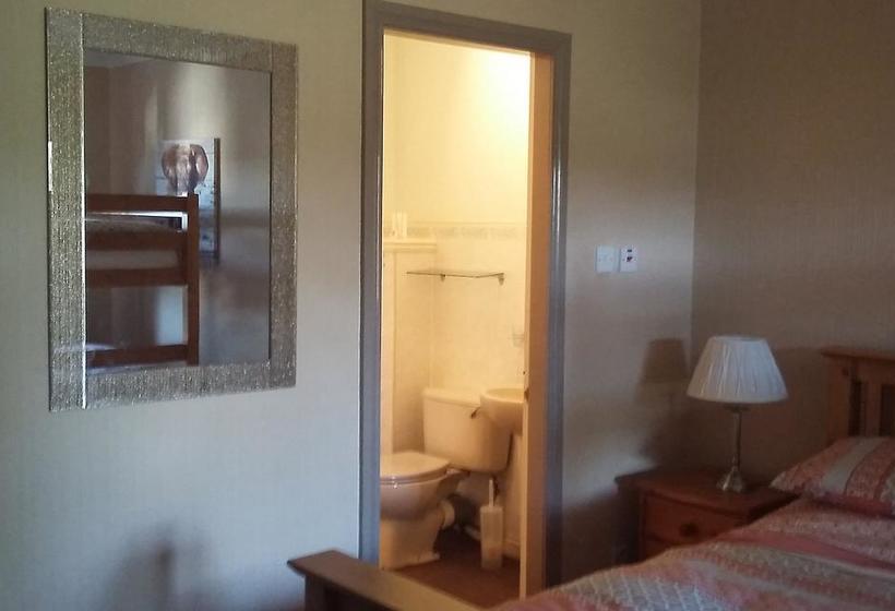 Family Room Bed & Breakfast 12