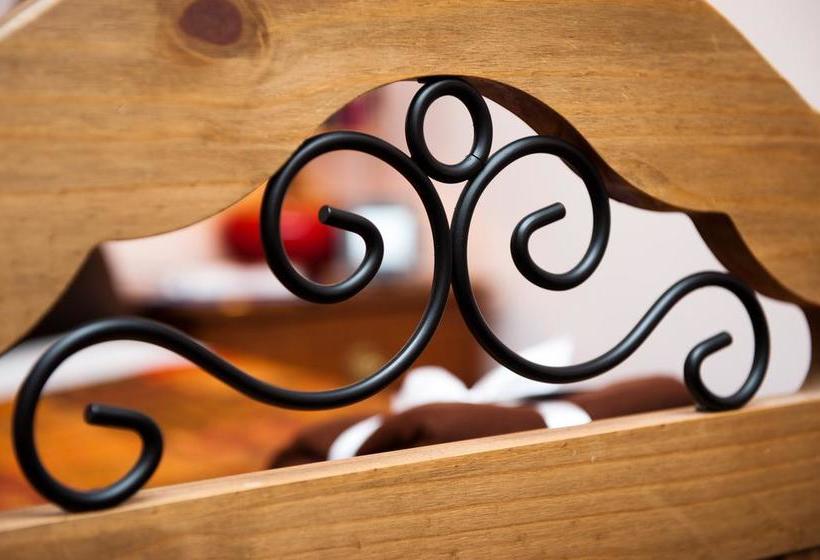 Family Room Bed & Breakfast 2