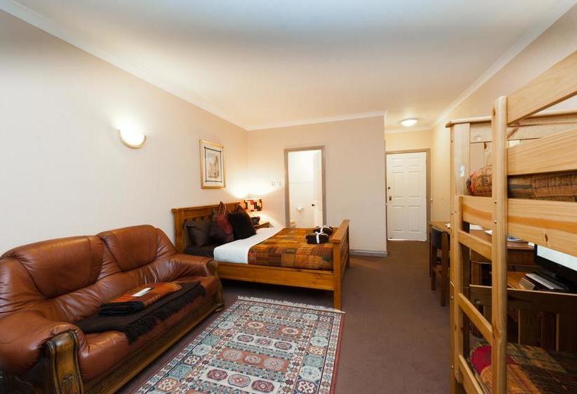 Family Room Bed & Breakfast 4