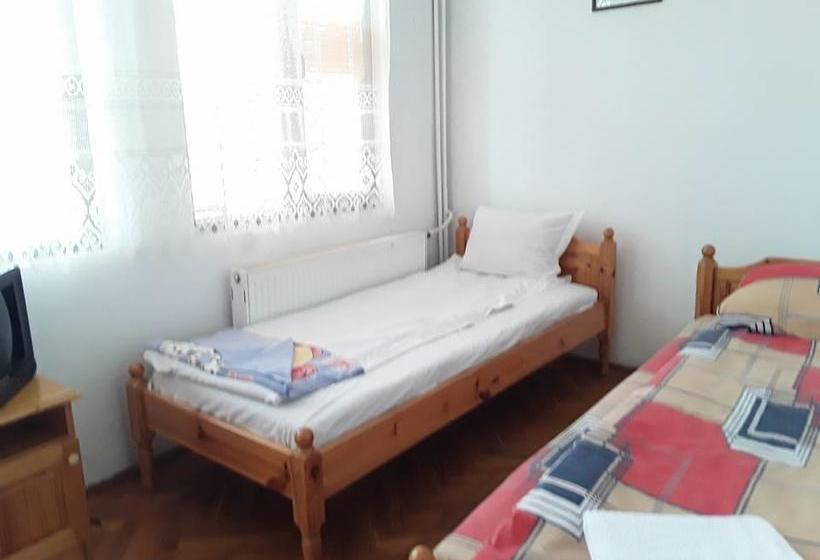 Hotel Chicho Tomovata Koliba