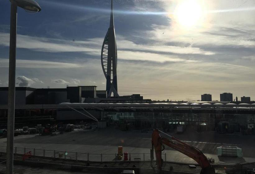 Bed and Breakfast Lady Hamilton 14