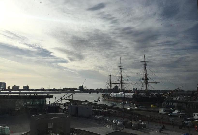 Bed and Breakfast Lady Hamilton 15