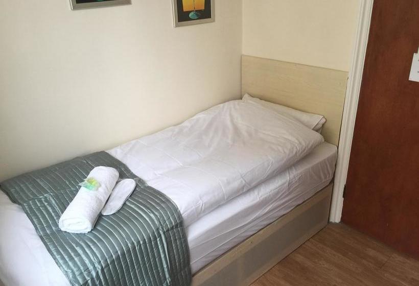 Bed and Breakfast Lady Hamilton 19