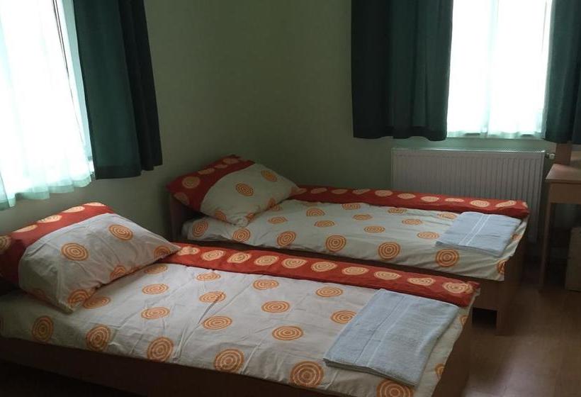 Bed and Breakfast Mamre Szálló 6