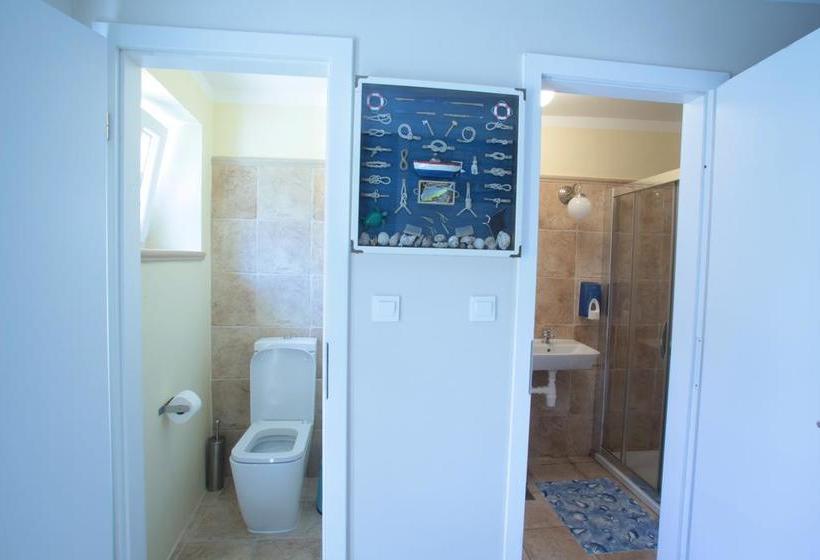 Hostel Adriatic Piran 6