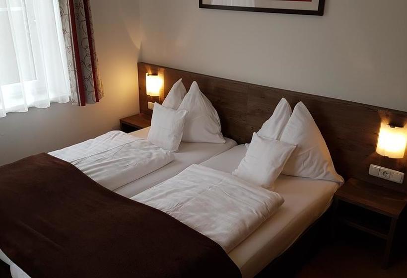 Hotel Wallseerhof 12