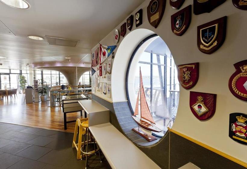 Hotel Rnli College 9