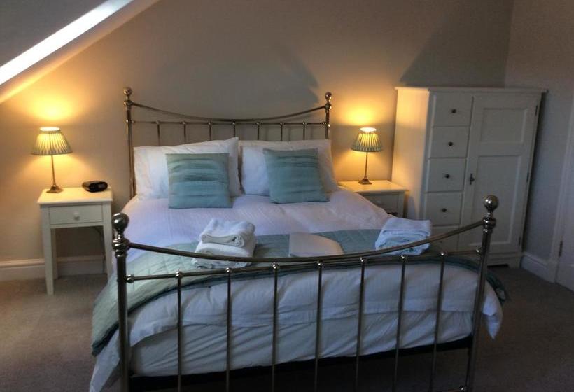 Bed and Breakfast Cragwood Guesthouse