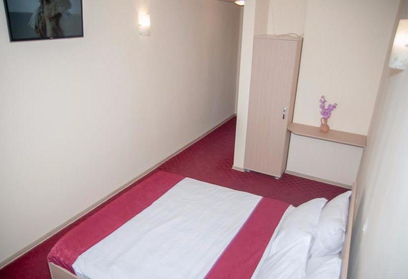 Hotel Dumbrava Minunata 2