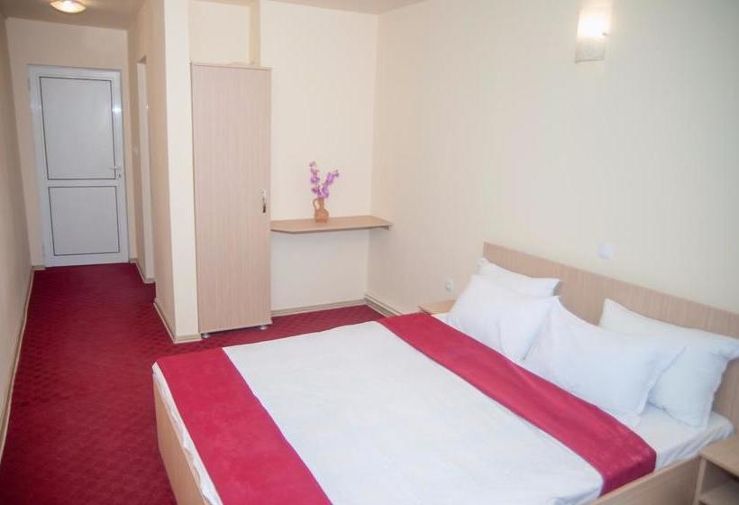 Hotel Dumbrava Minunata 4