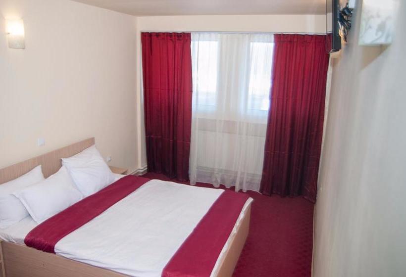 Hotel Dumbrava Minunata 6