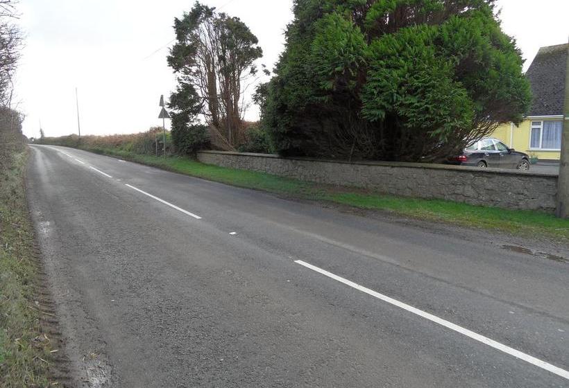 Bed and Breakfast Monterey Pines 2