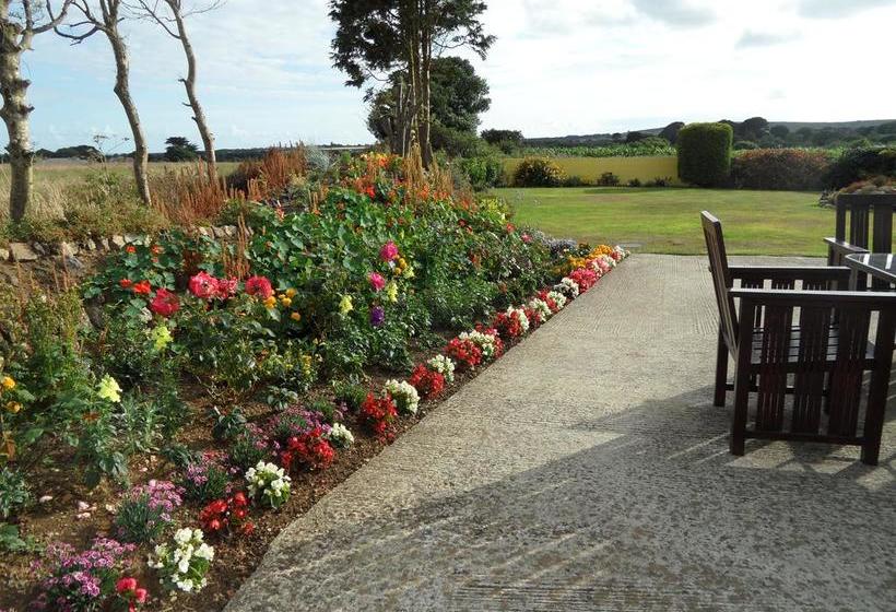 Bed and Breakfast Monterey Pines 3