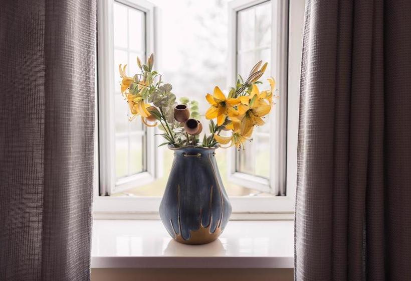 Hotel Llanelwedd Arms