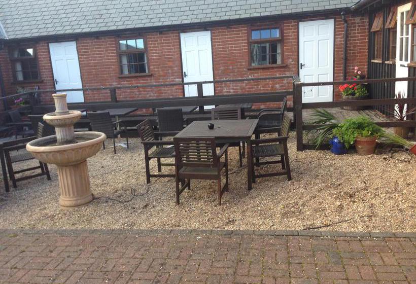 Willow Barn Hotel & Restaurant 4