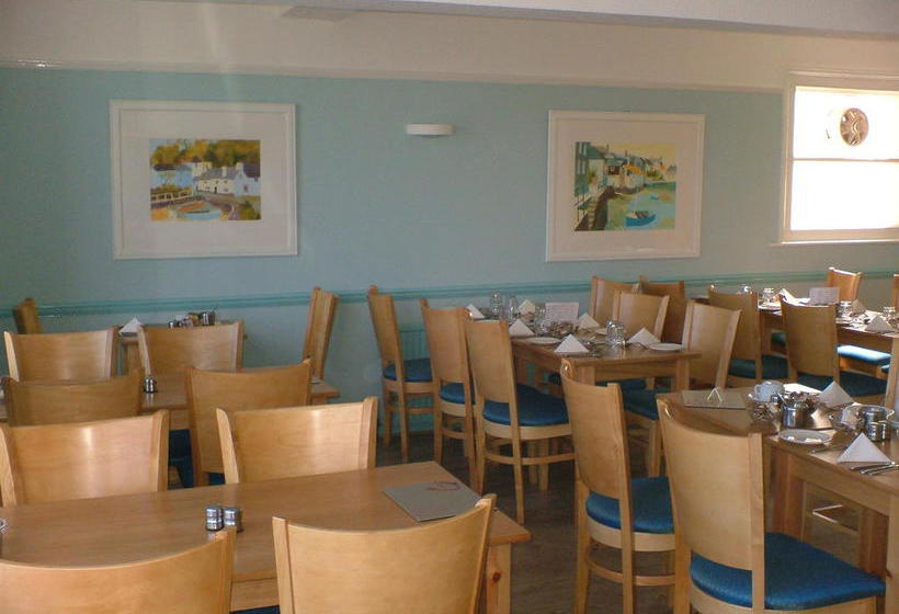 Godolphin Arms Hotel 16