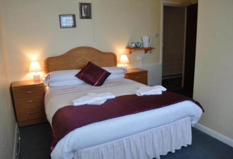 Godolphin Arms Hotel 6