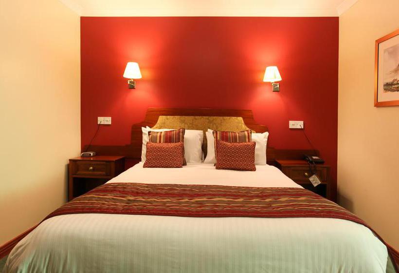 Clan Macduff Hotel 14