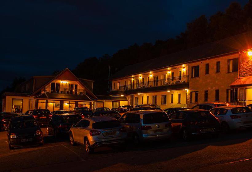 Clan Macduff Hotel 20