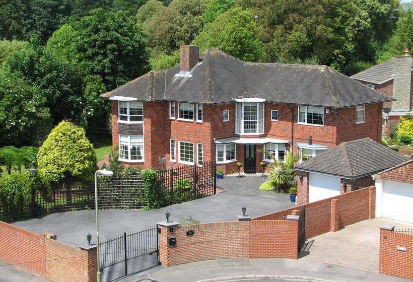 Bed and Breakfast Windbrake House