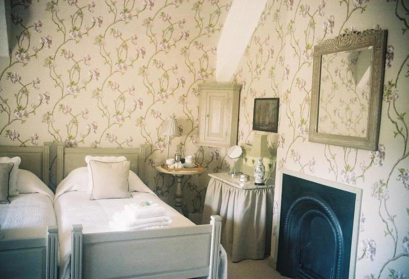 Bed and Breakfast Tudor Cottage Frampton 6