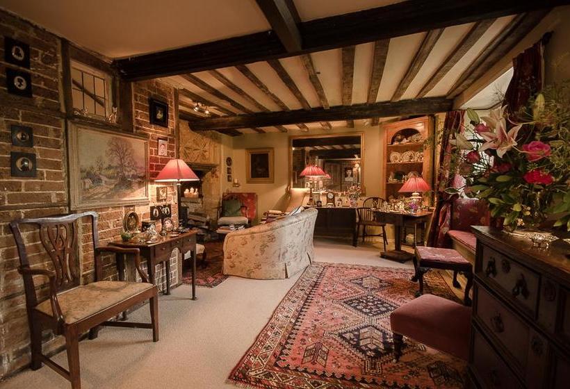 Bed and Breakfast Tudor Cottage Frampton 8