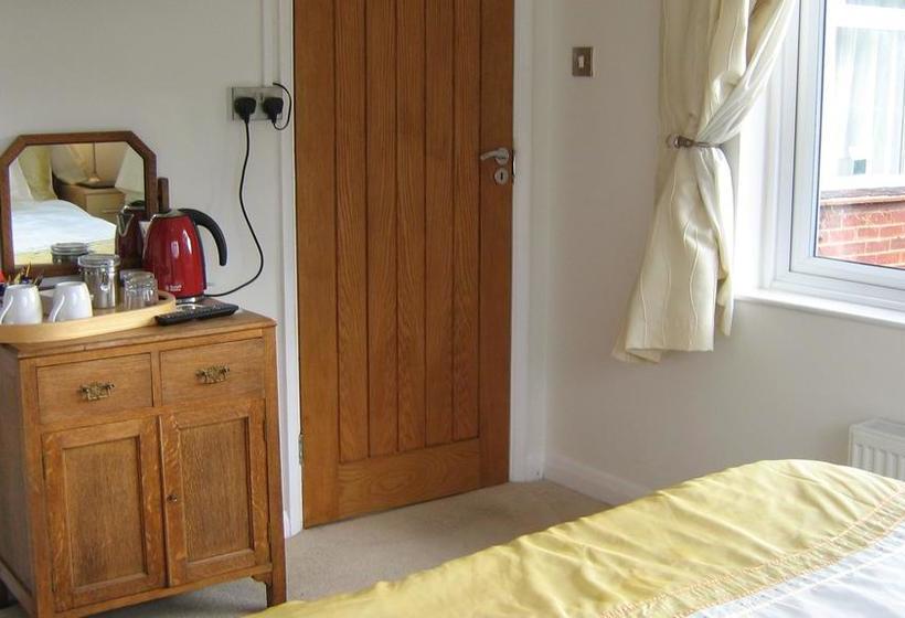 Savannah Bed And Breakfast