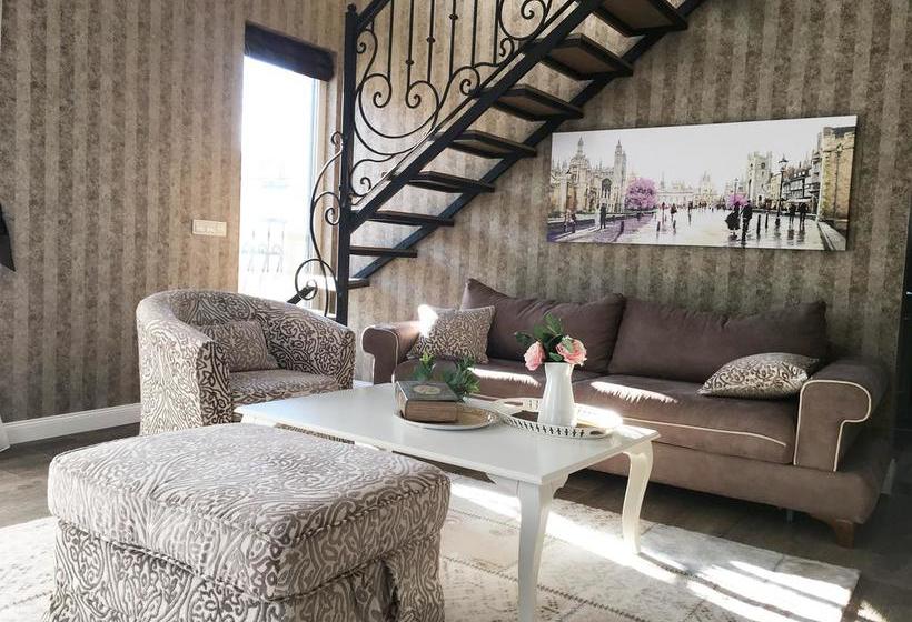 Family Hotel Agoncev 13