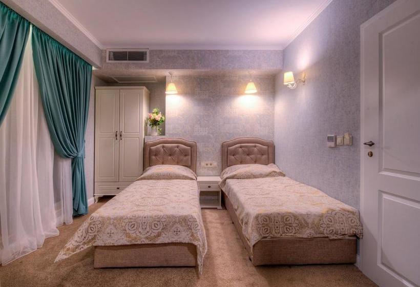 Family Hotel Agoncev 4