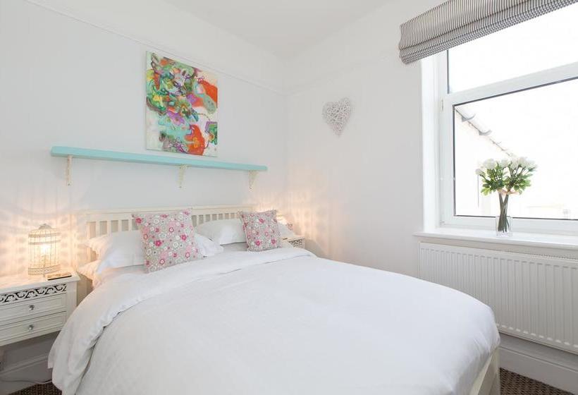 3 Porthminster B&b 9