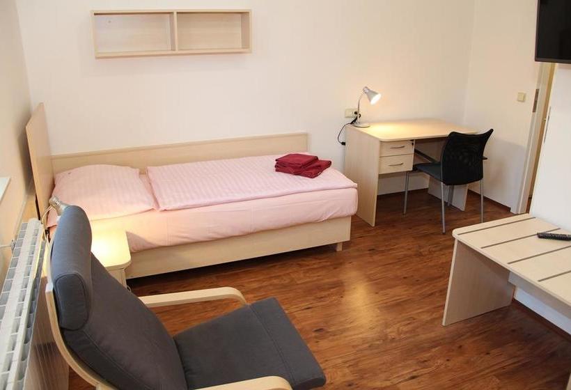 Hotel Láze Ská Depandance Réva