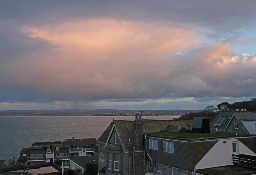 Bed and Breakfast Rivendell Guest House 5