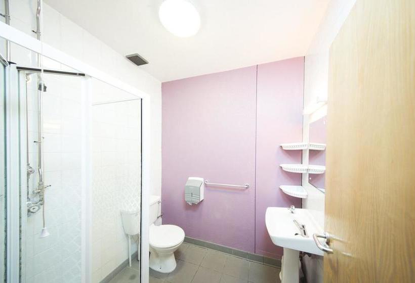 White Park Bay Youth Hostel 13