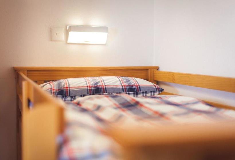 White Park Bay Youth Hostel 7