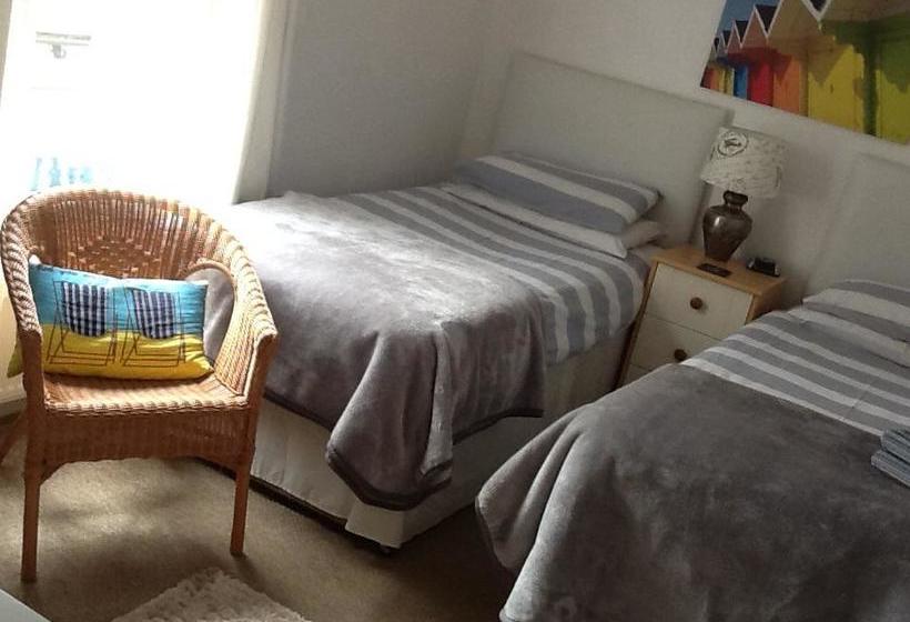 Beachside Bed And Breakfast 3