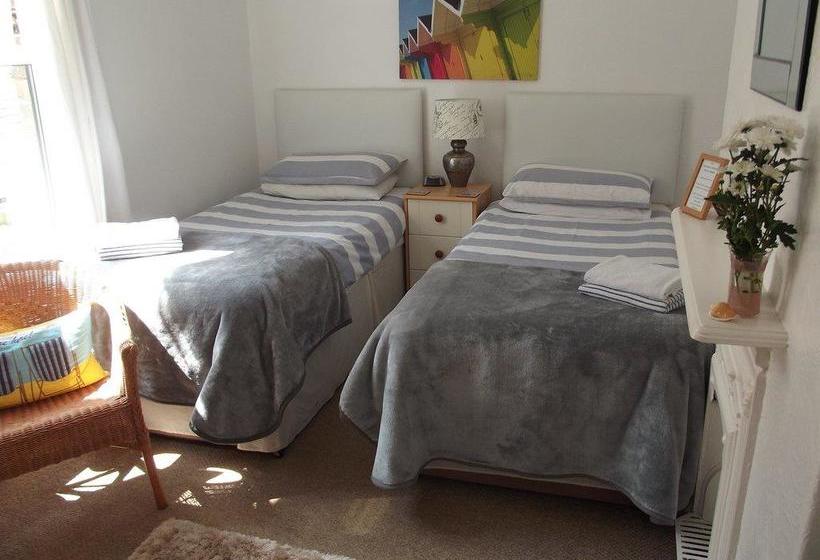 Beachside Bed And Breakfast 8