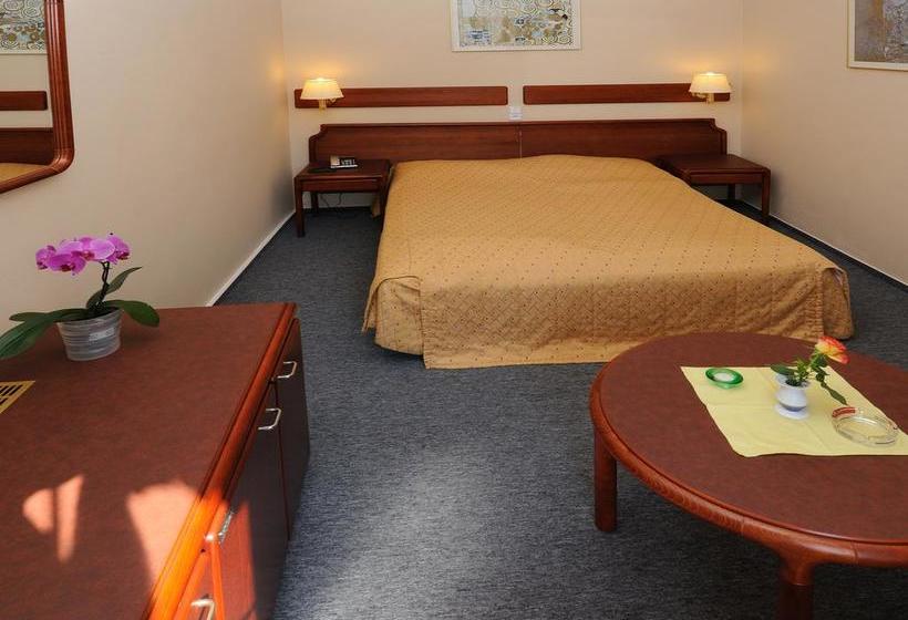 Hotel Bohemia Excellent 18