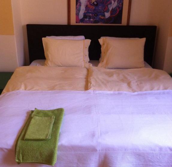 Bed And Breakfast Kyti Ka 7